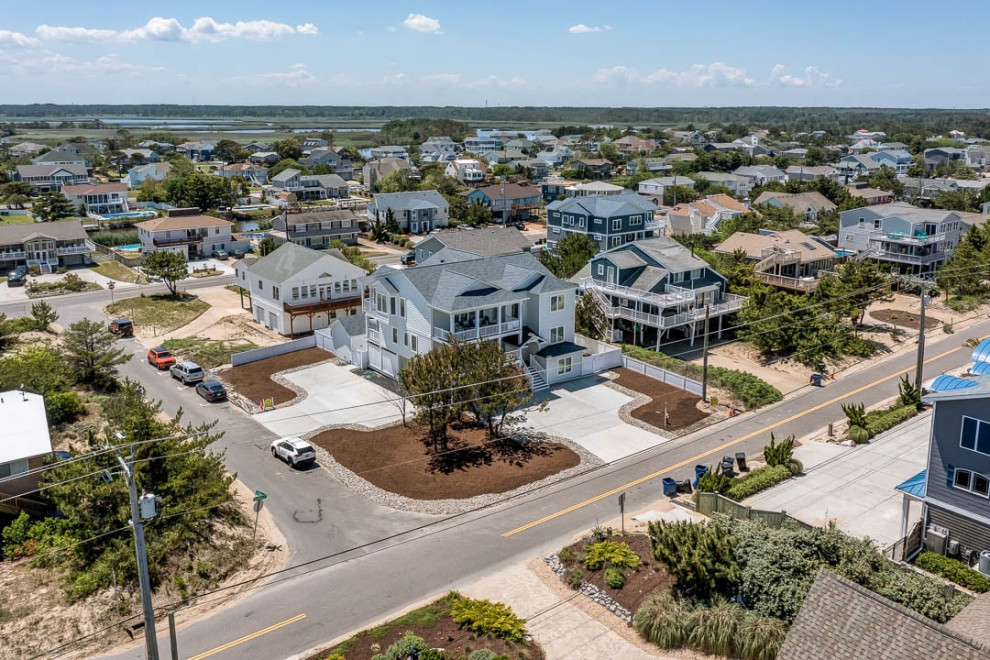 (2021) Great White Shack