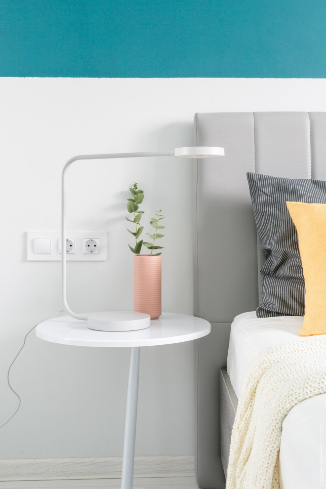 Multicolored apartment in Zhulebino, Moscow