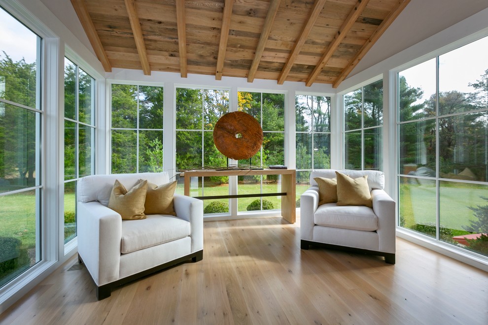Inspiration for a mid-sized transitional sunroom in New York.