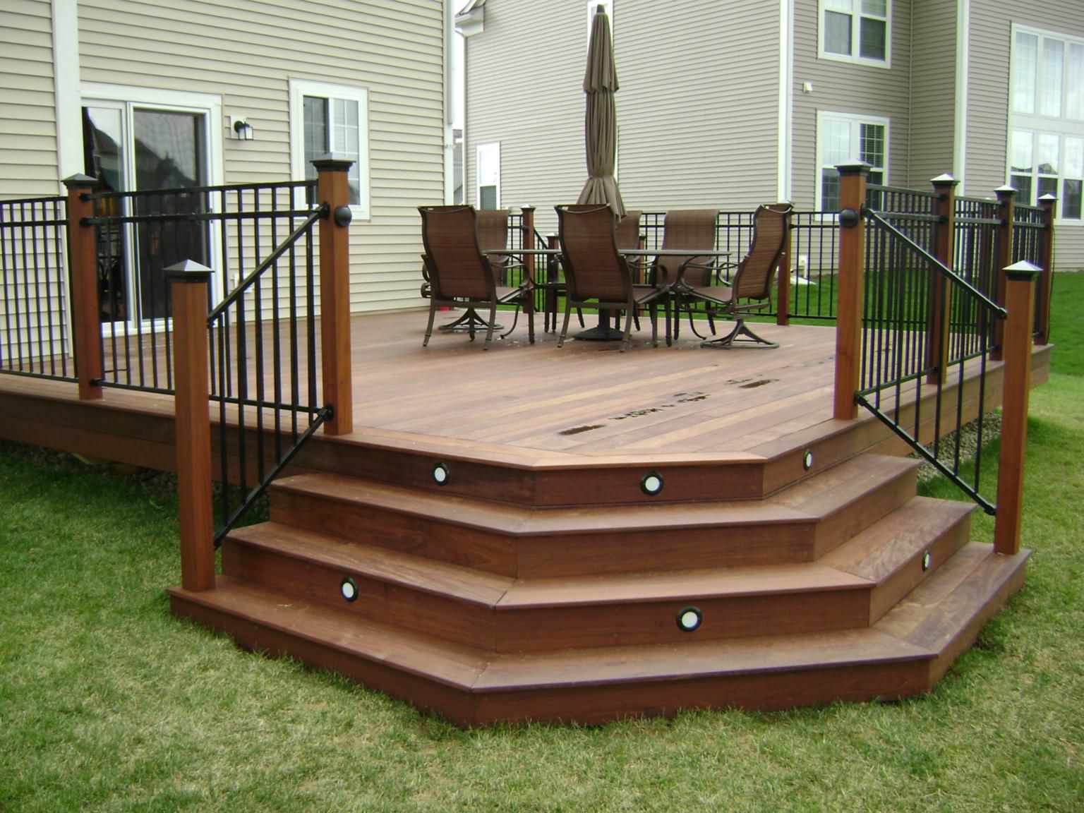 Outdoor Prefab Deck Stairs - How To Build A Deck Composite Stairs And ...