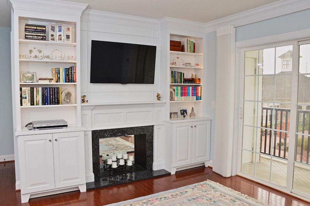 Bookcase/Built-in