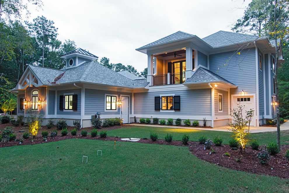 Transitional exterior home idea in Miami