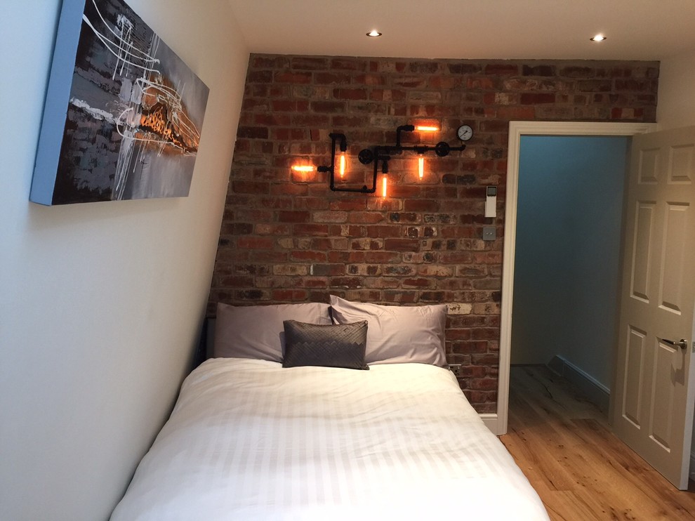 Home design - contemporary guest light wood floor home design idea