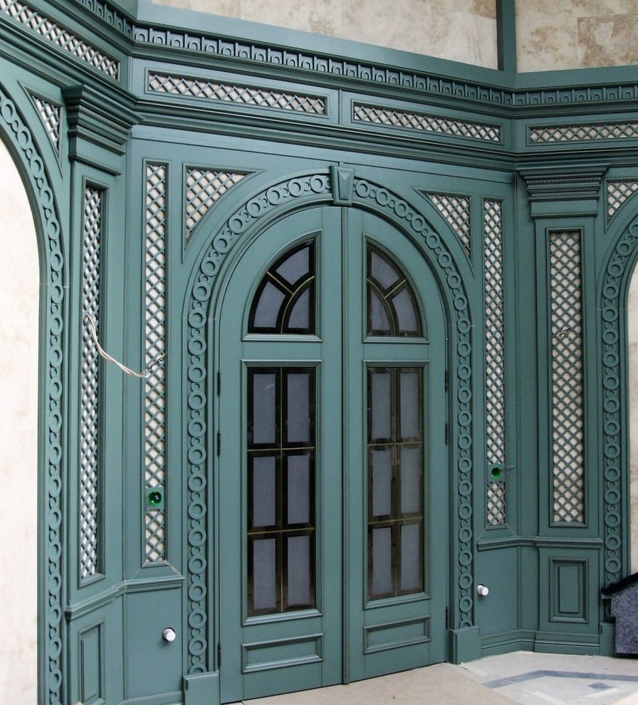 Отделка стен дома деревом