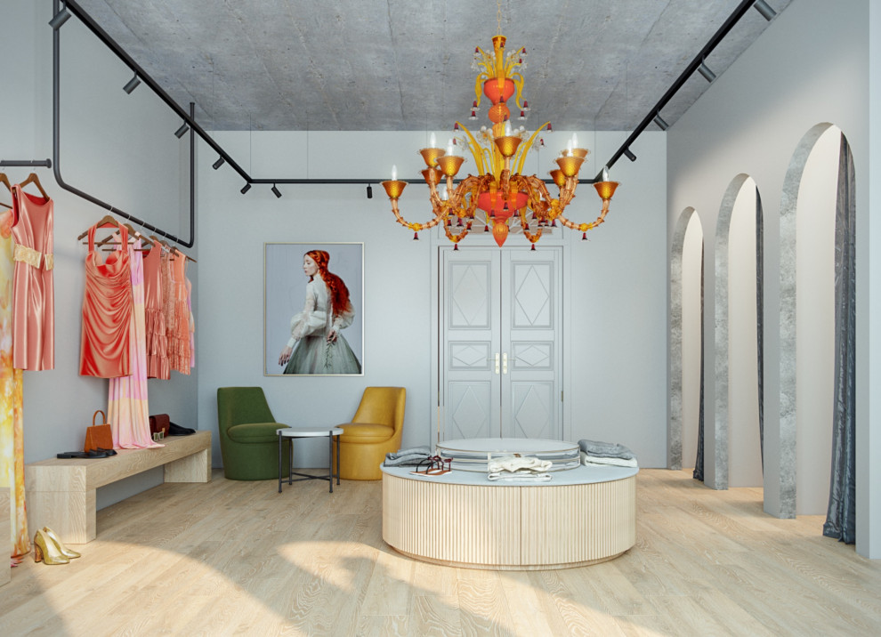 Интерьер шоурума женской одежды в центре Москвы