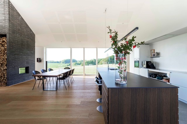 Form 1 / R&oslash;get eg scandinavian-kitchen