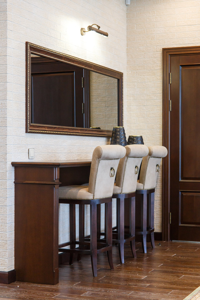 Интерьер загородного дома с двусветным пространством