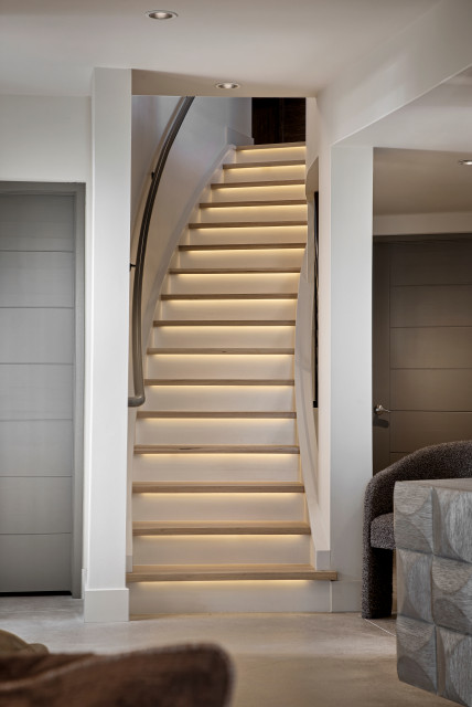 LIGHTED STAIRWAY contemporary-staircase