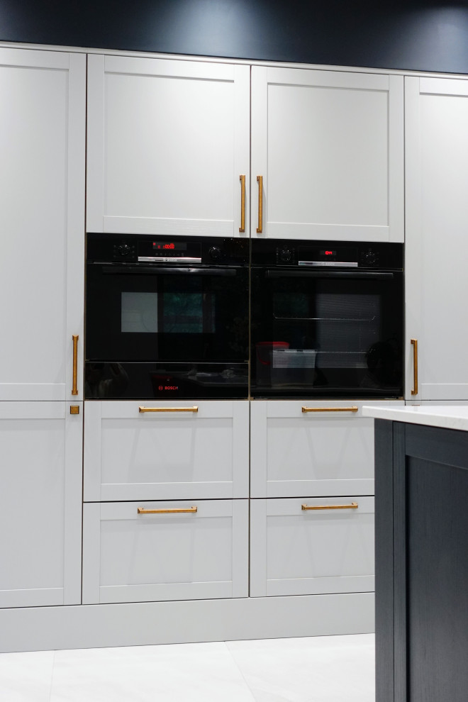 The Bilton Kitchen II - Hanby - RRP £38,000 - Luxe Price £32,300