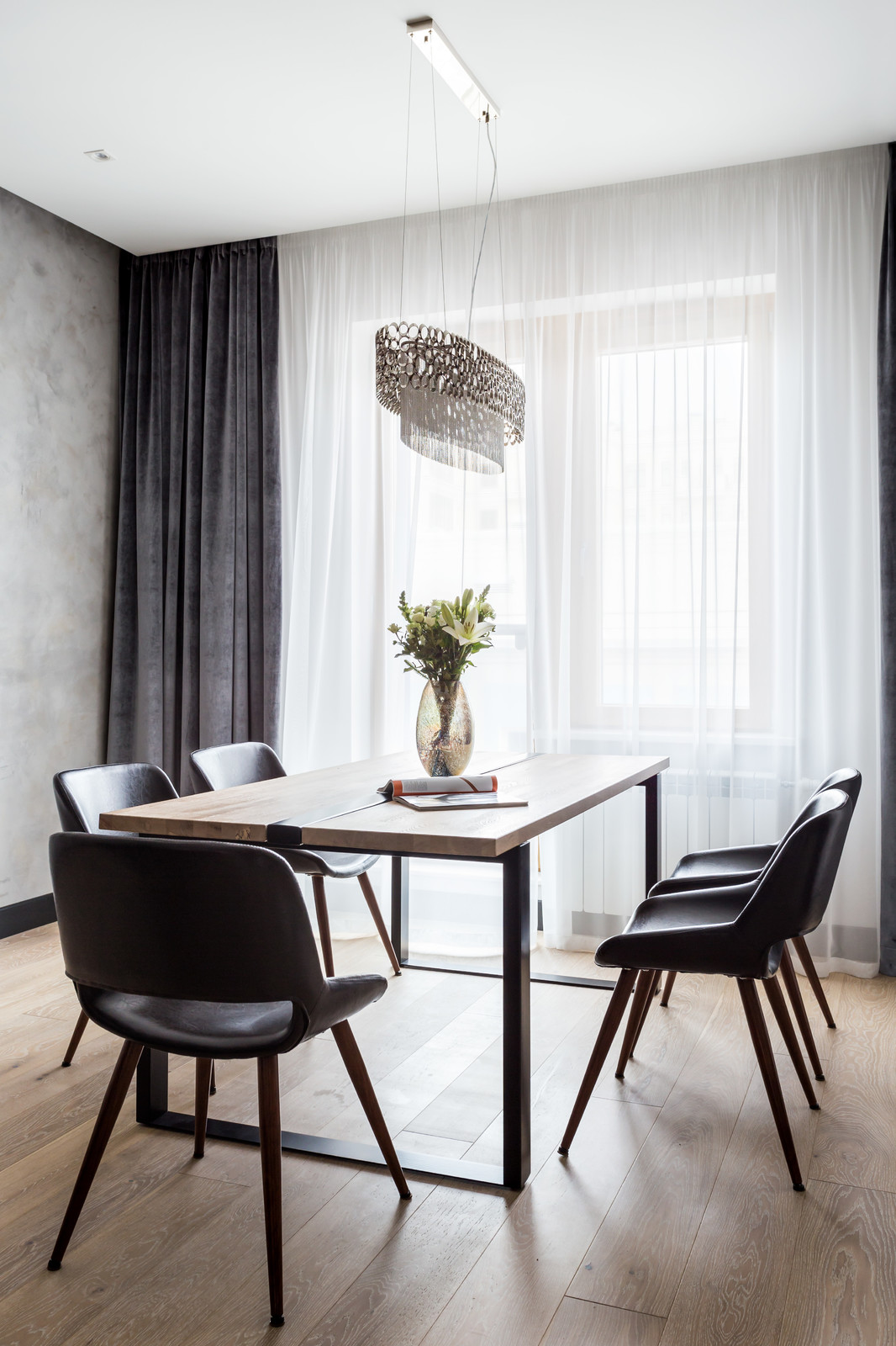 Просторная двухкомнатная квартира на Крестовском острове