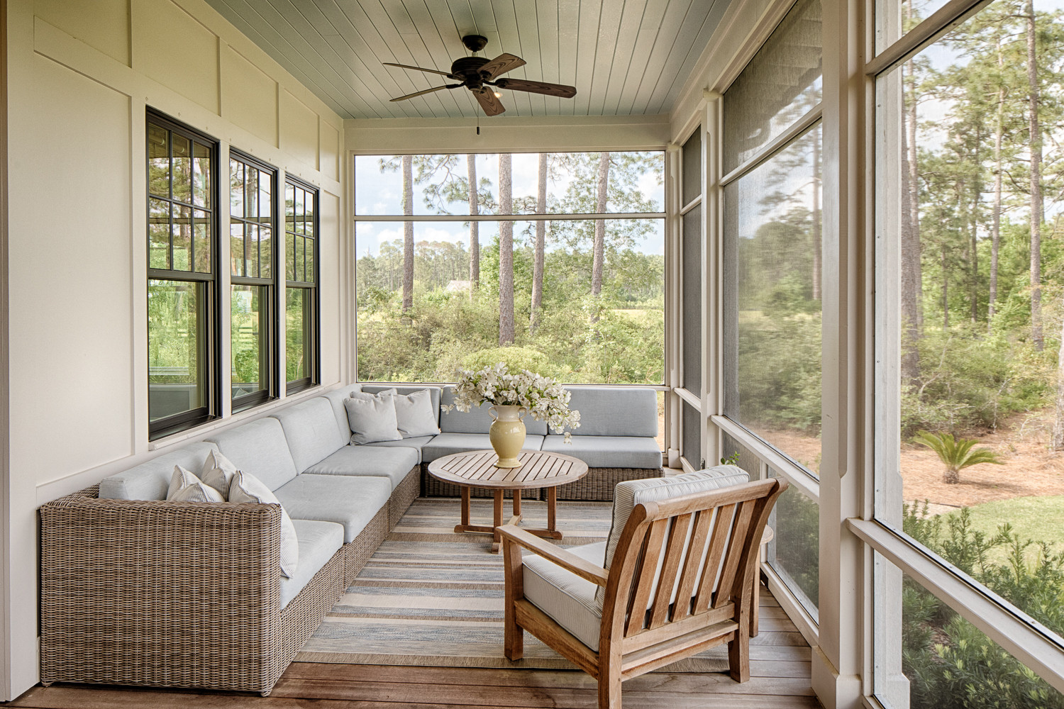 75 Beautiful Screened in Verandah Ideas Designs March 2024