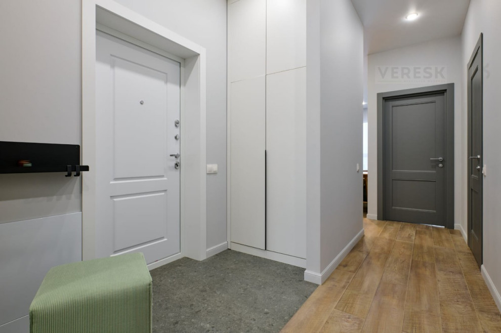 Встроенные распашные шкафы