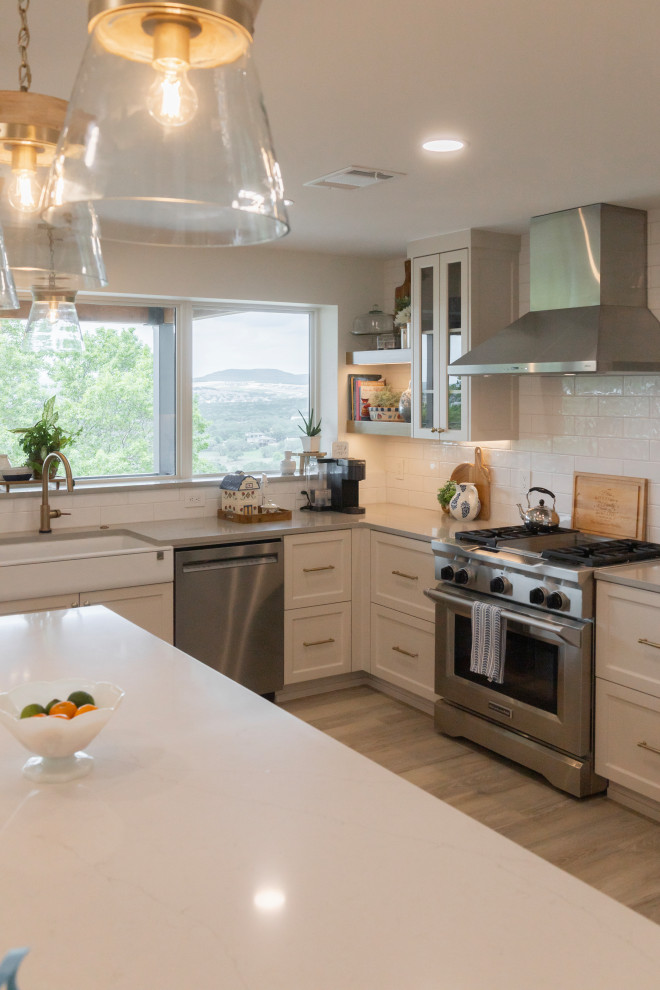 6302 Lynn Lane - Reit Above It All