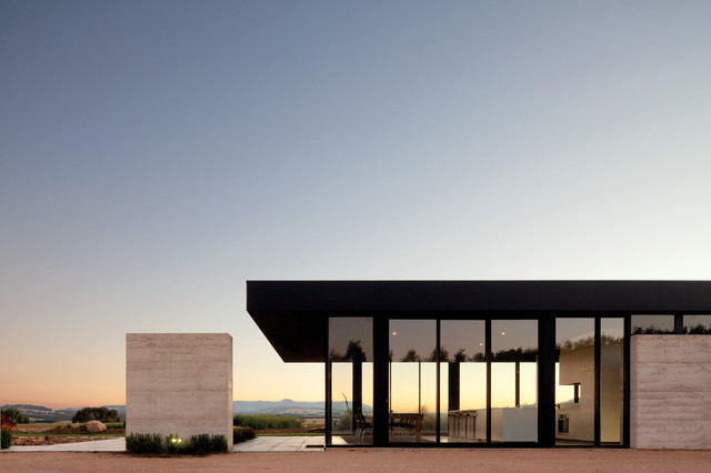 Hanging Rock House moderne-hus-og-facade