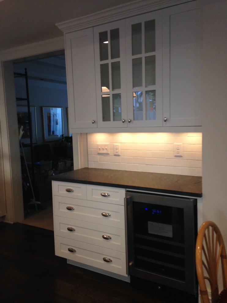 Home design - transitional home design idea in Atlanta