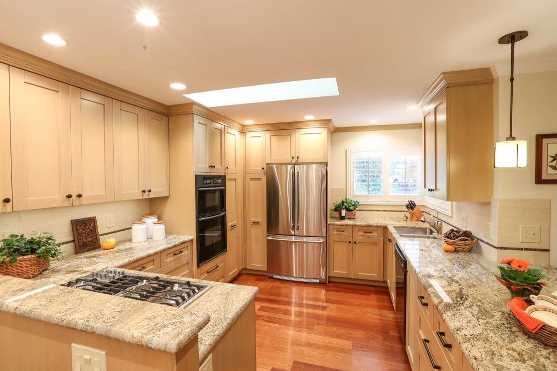 Toned Rift White Oak Kitchen