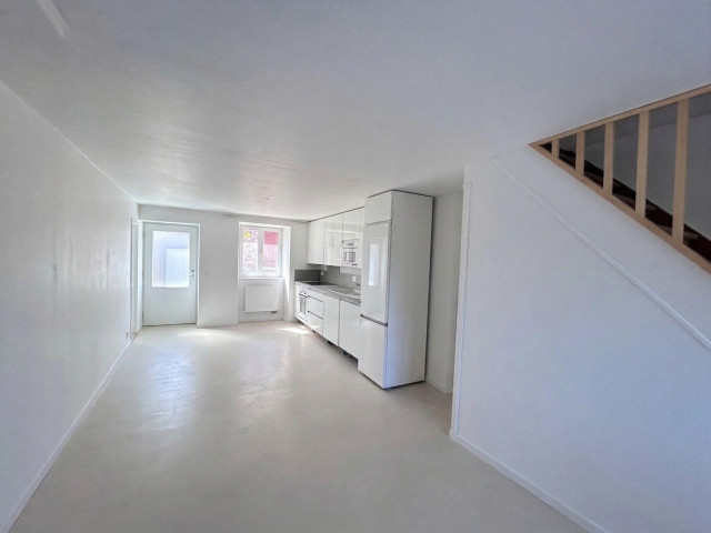 R&eacute;novation compl&egrave;te d'un 60m2 en Ard&egrave;che contemporary-kitchen