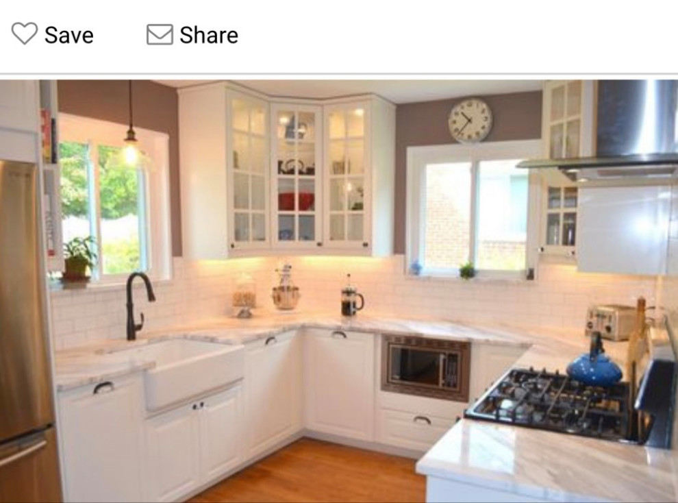 Natural Maple or White very small kitchen?