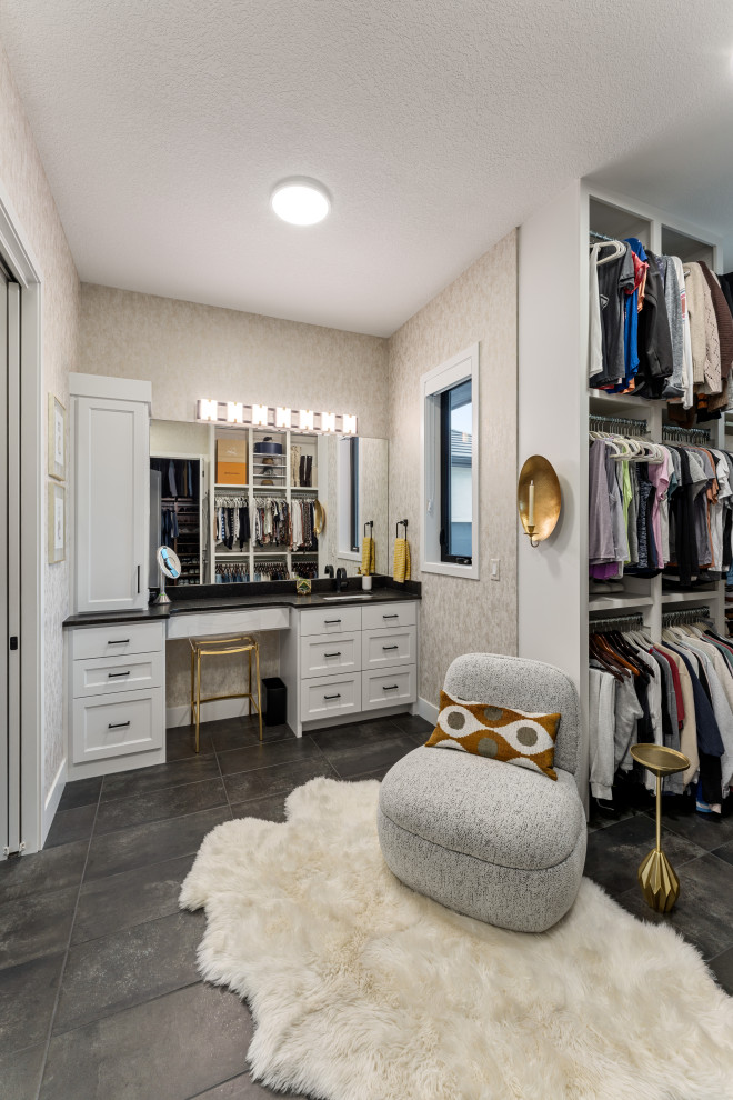The Sierra Nevada - Transitional - Closet - Kansas City - by Starr ...