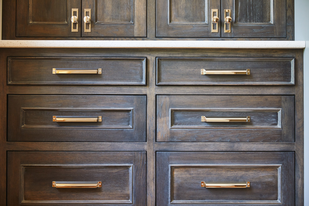 Kitchen - transitional kitchen idea