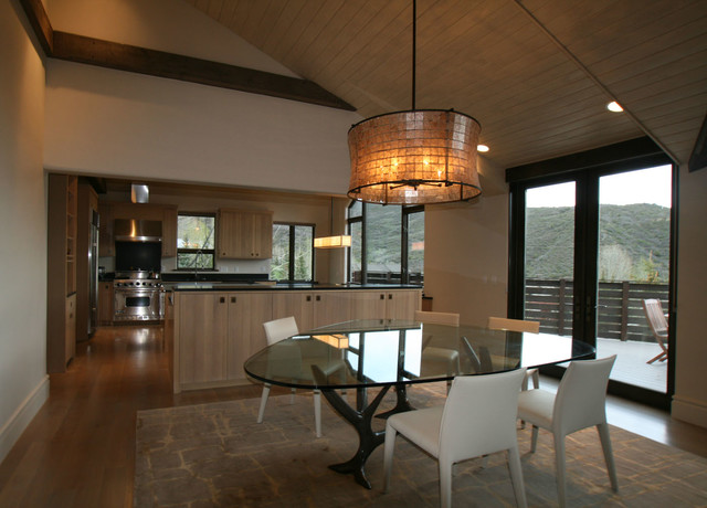 Interior contemporary-dining-room