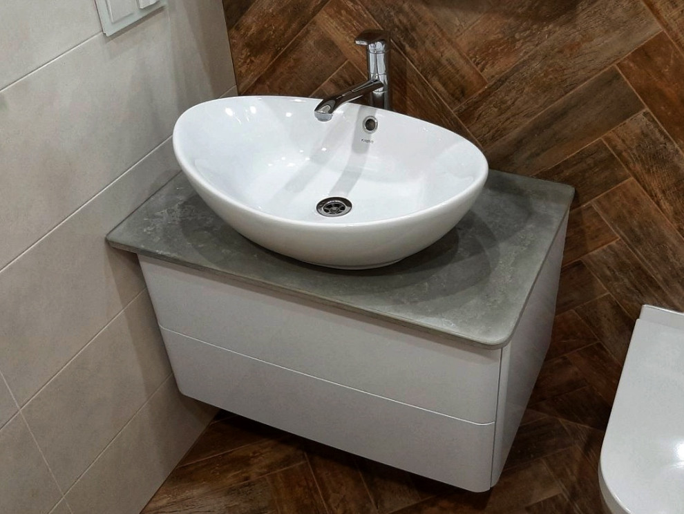 Столешница из бетона в ванную комнату