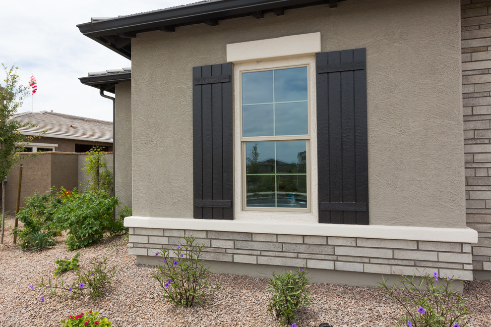 Inspiration for a transitional home design remodel in Phoenix