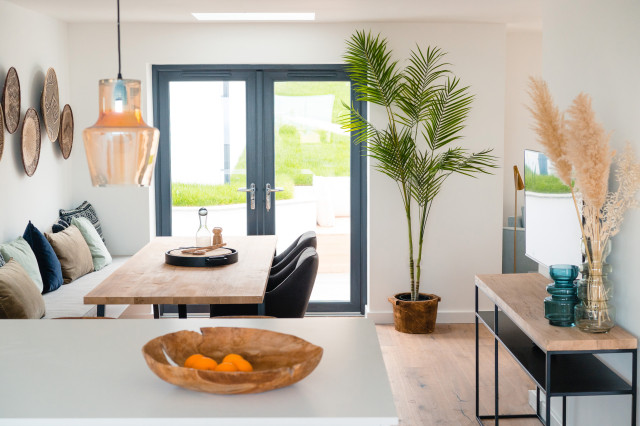 Fairhaven coastal-dining-room