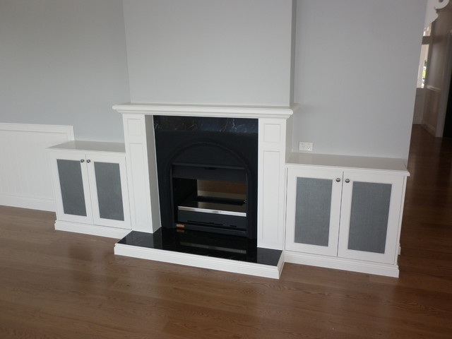 Wynnum traditional-living-room