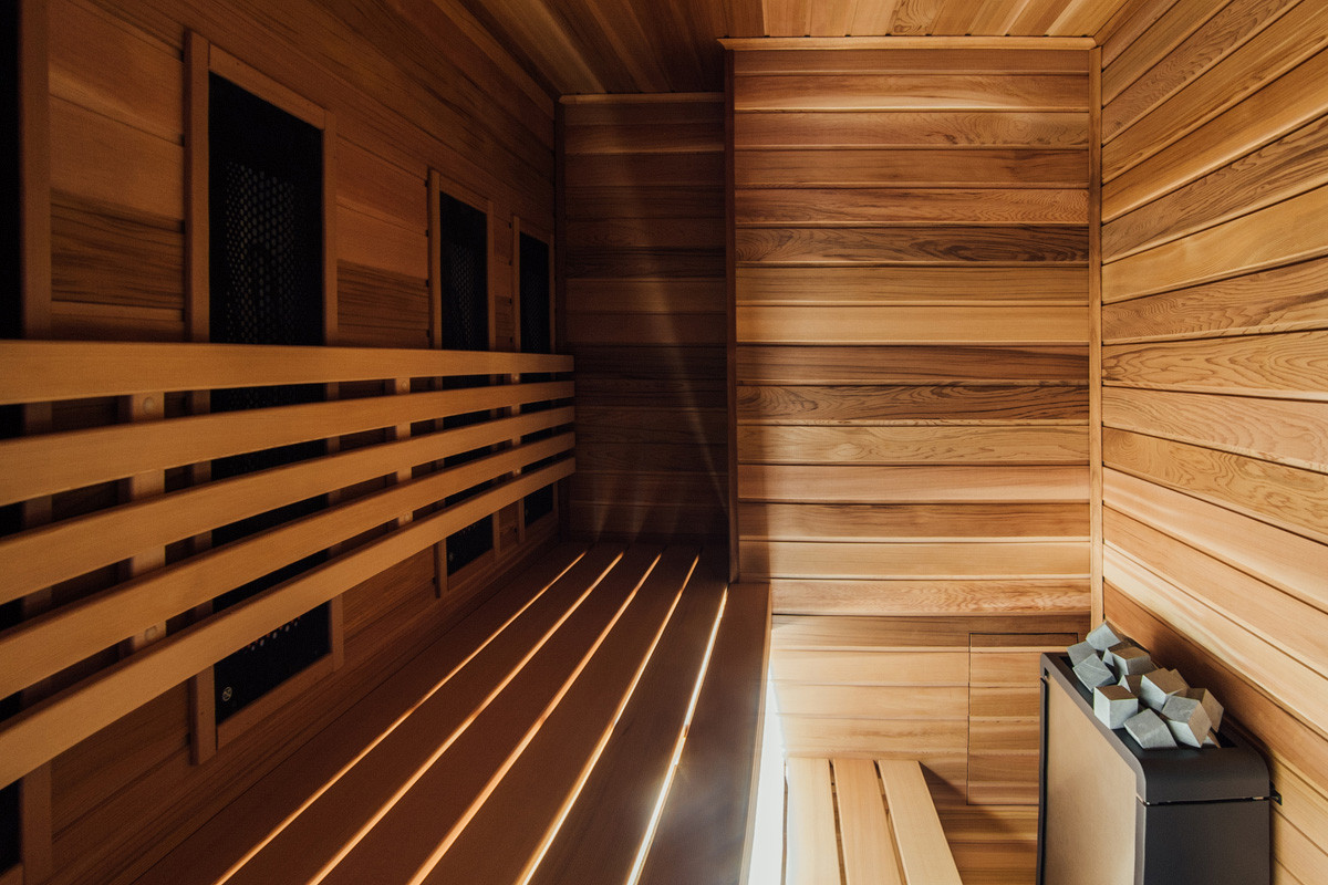 Пестрый кедр в парной.