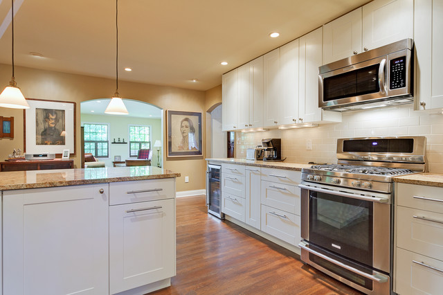 Transitional Kitchen nyklassisk-koek