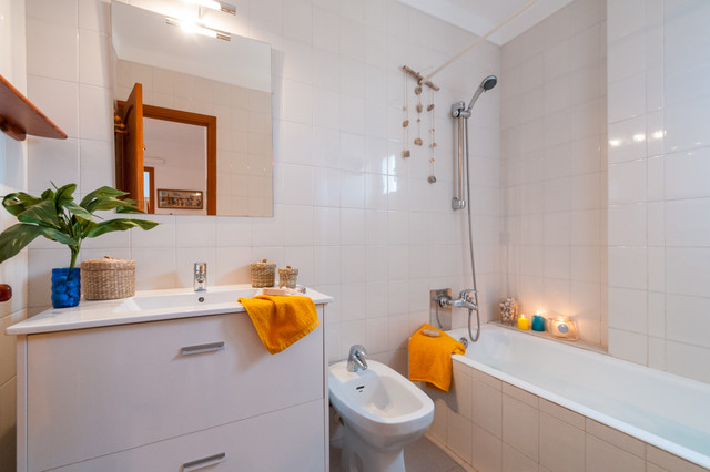 Home Staging el Port de Pollensa, Mallorca. coastal-bathroom