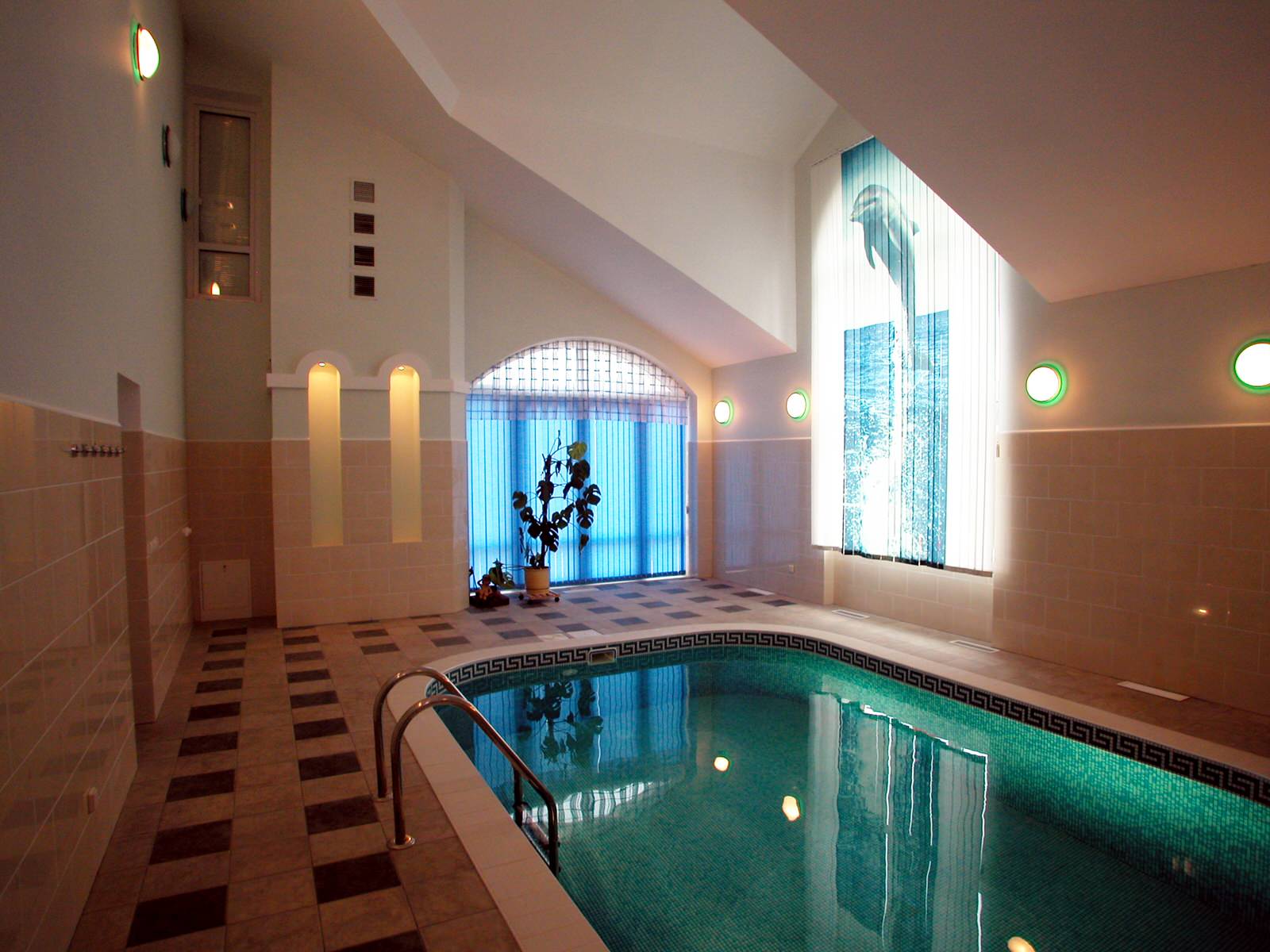 Дизайн интерьера частного бассейна