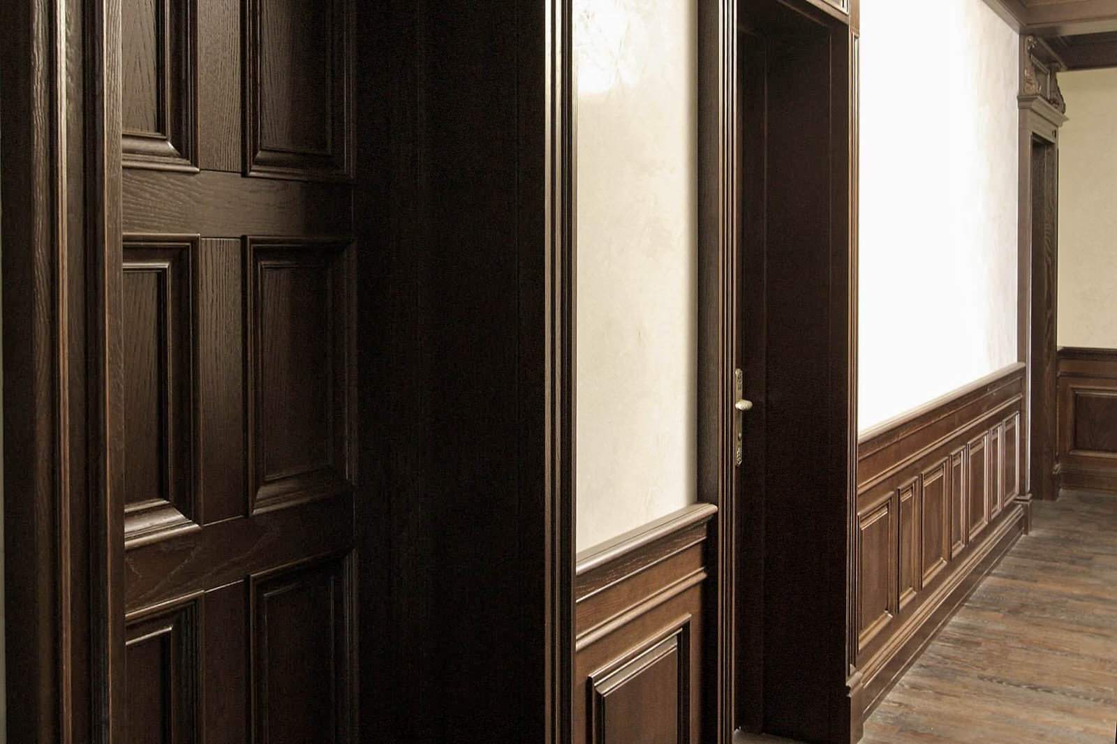 Двери на Троицкой. Москва