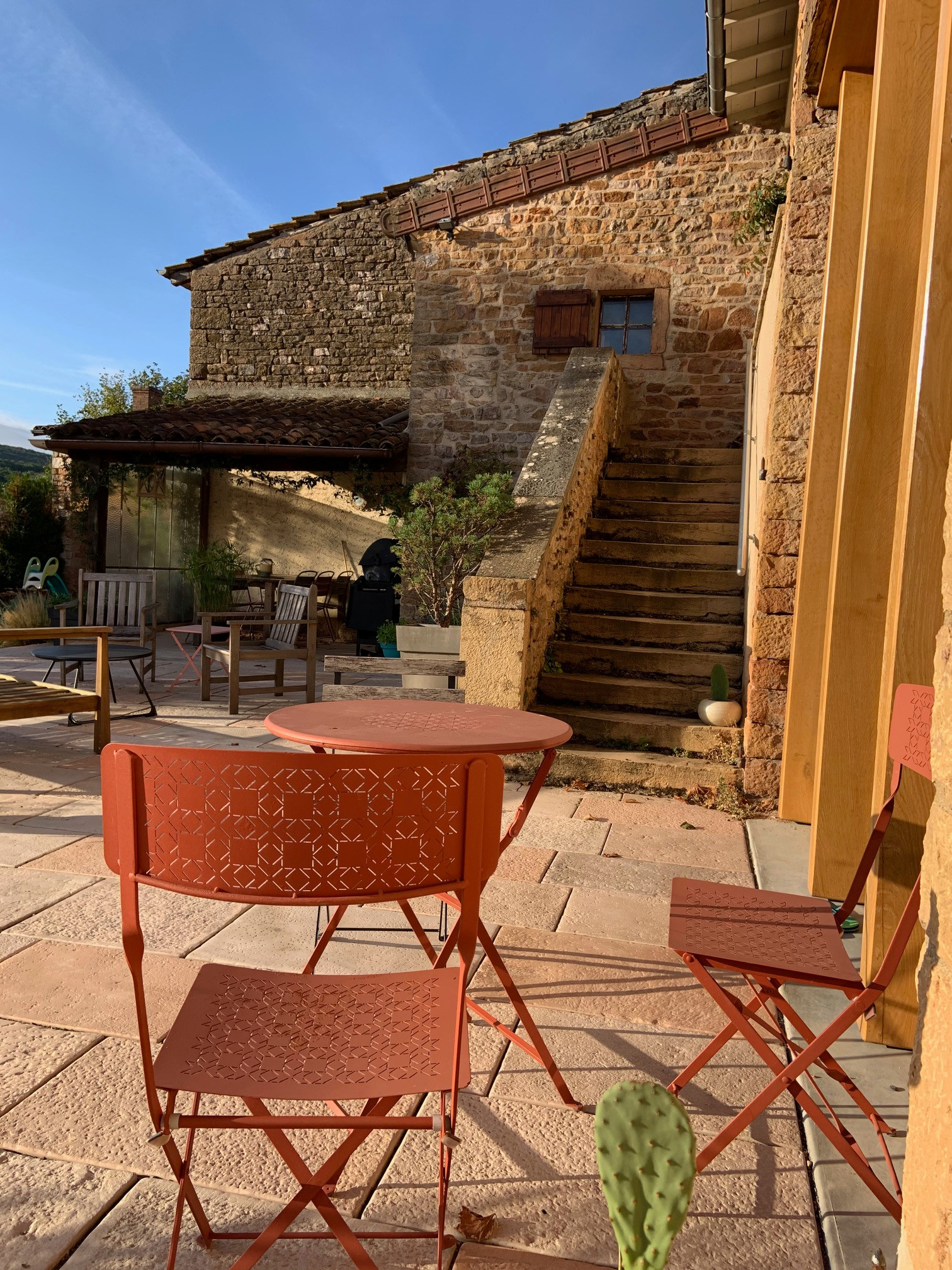 Design - Aménagement extérieur d'une grange