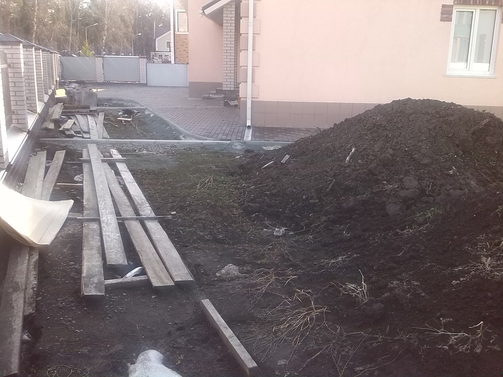 Участок до и после.