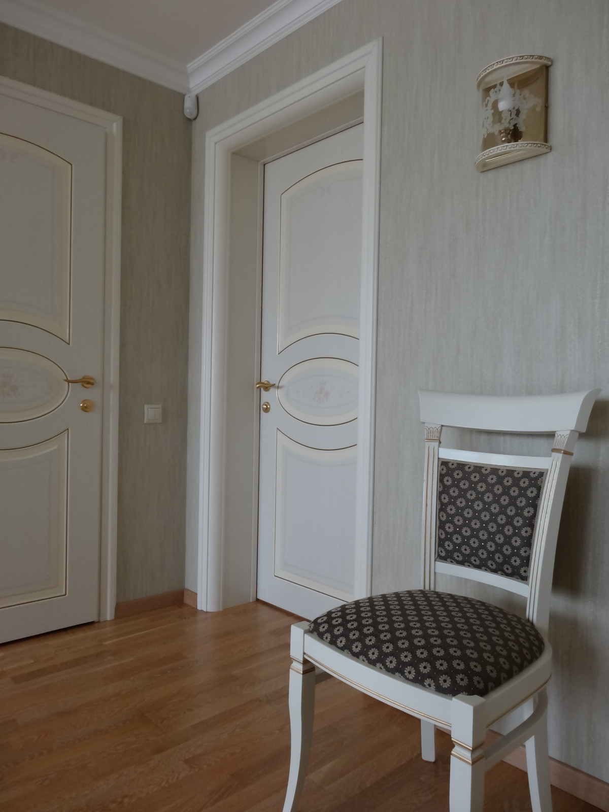 Благородная классика. Загородный дом. Холл