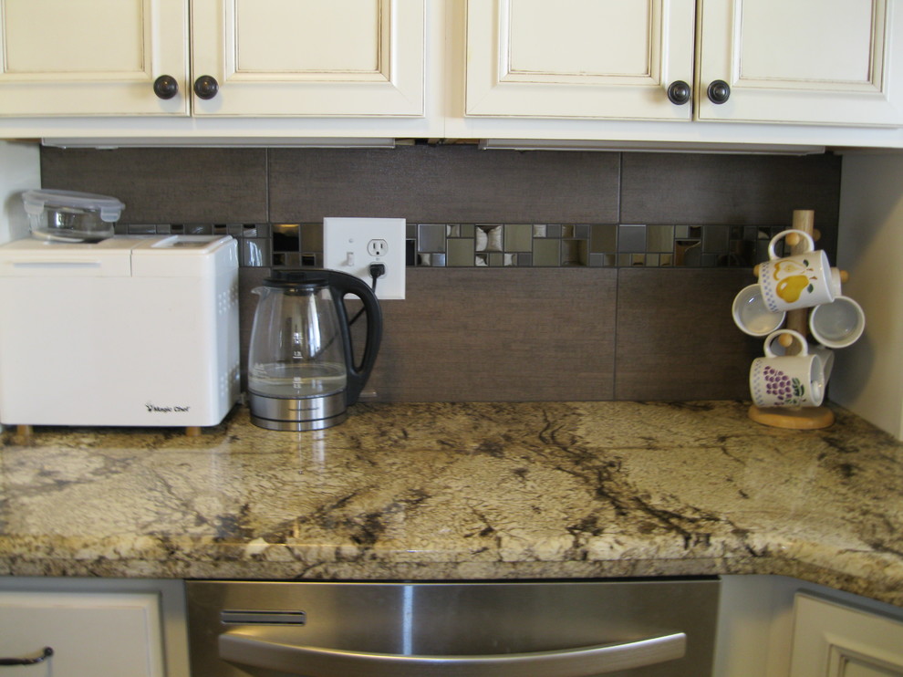 Surface Art and UBC Kitchen Backsplash Salt Lake City by JC JACOBS