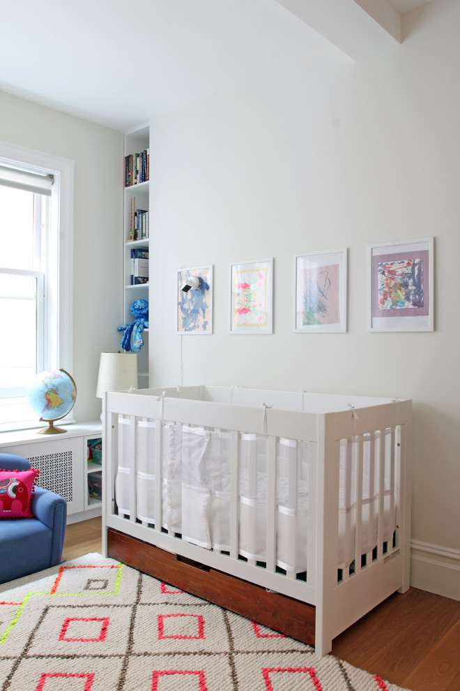 Aménagement d'une chambre de bébé moderne de taille moyenne.