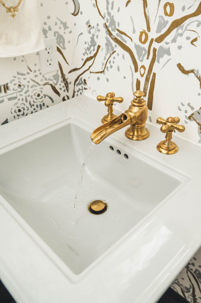 Mourning Dove Powder Bath