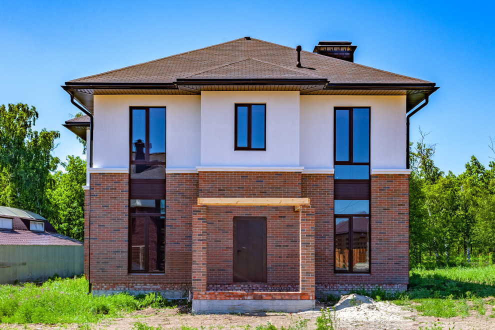 Фасады домов в поселке " Дубровка"