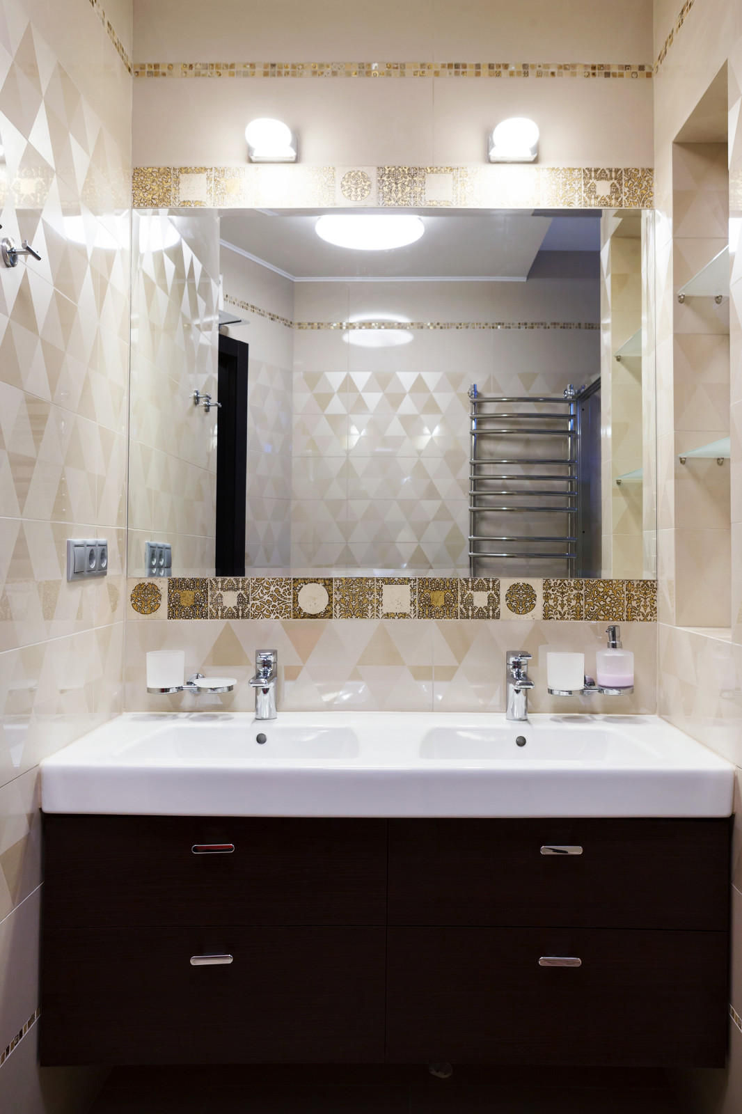 :R Олимпийская деревня