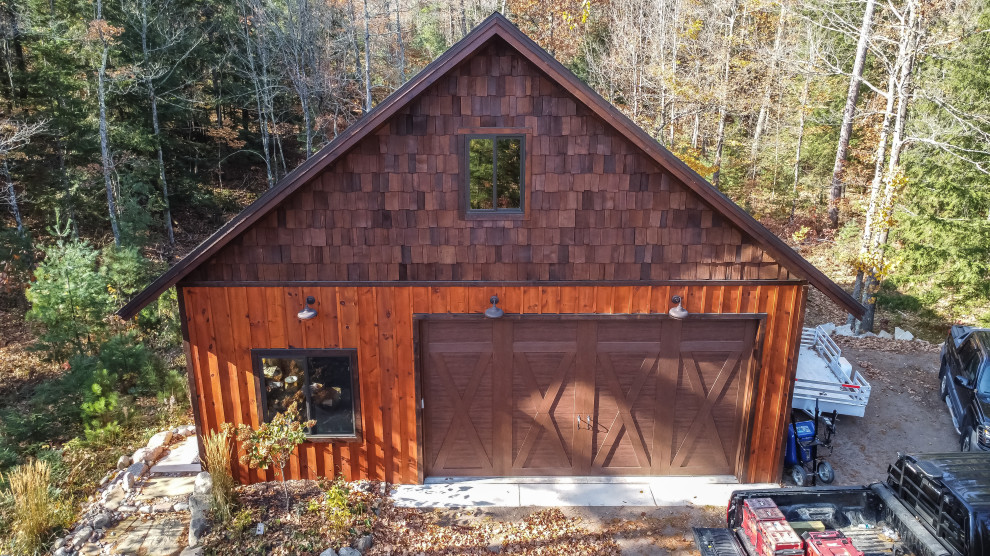 Example of a mid-sized mountain style detached garage design