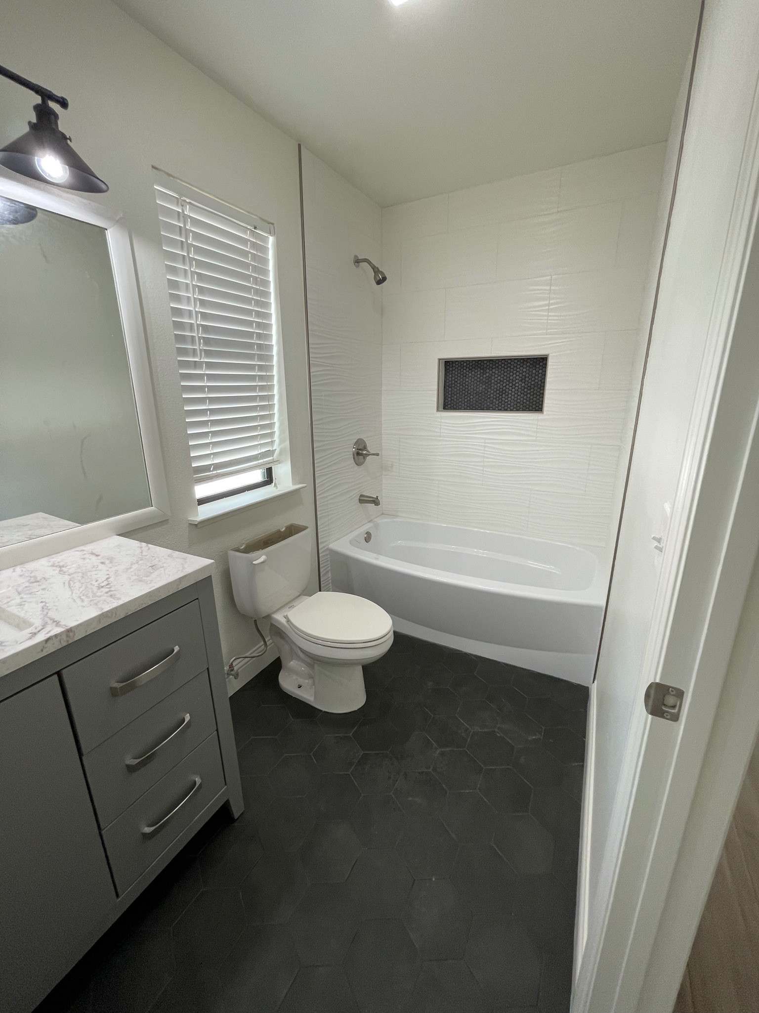 Condor Hall Bath