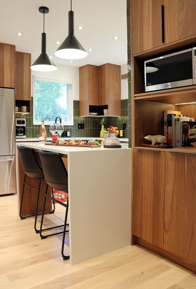AN AWED TO MID CENTURY MODERN