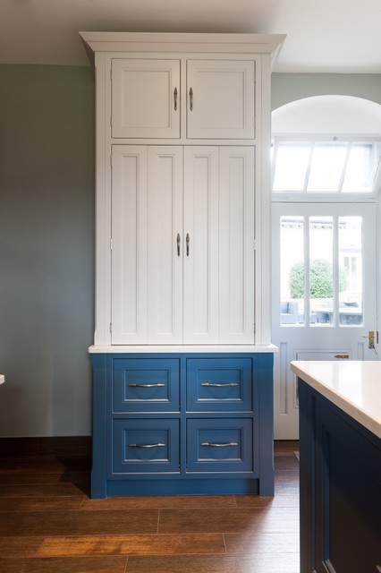 Aynho Blue Kitchen traditional-kitchen