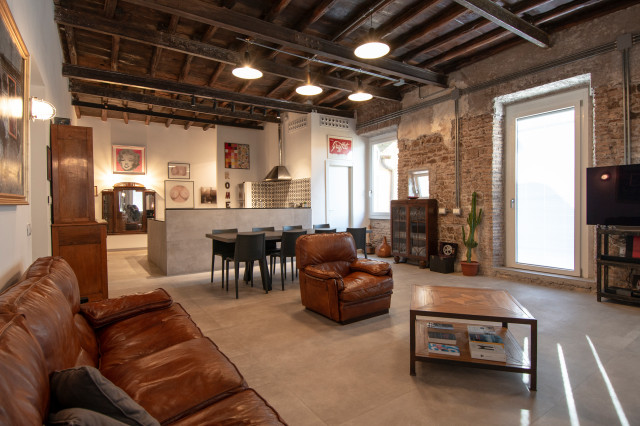 2 industrial-living-room