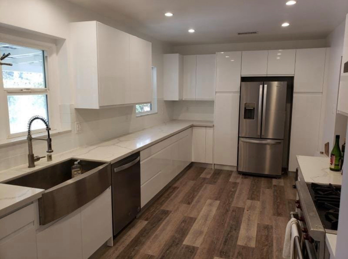 Kitchen remodeling in N Hollywood