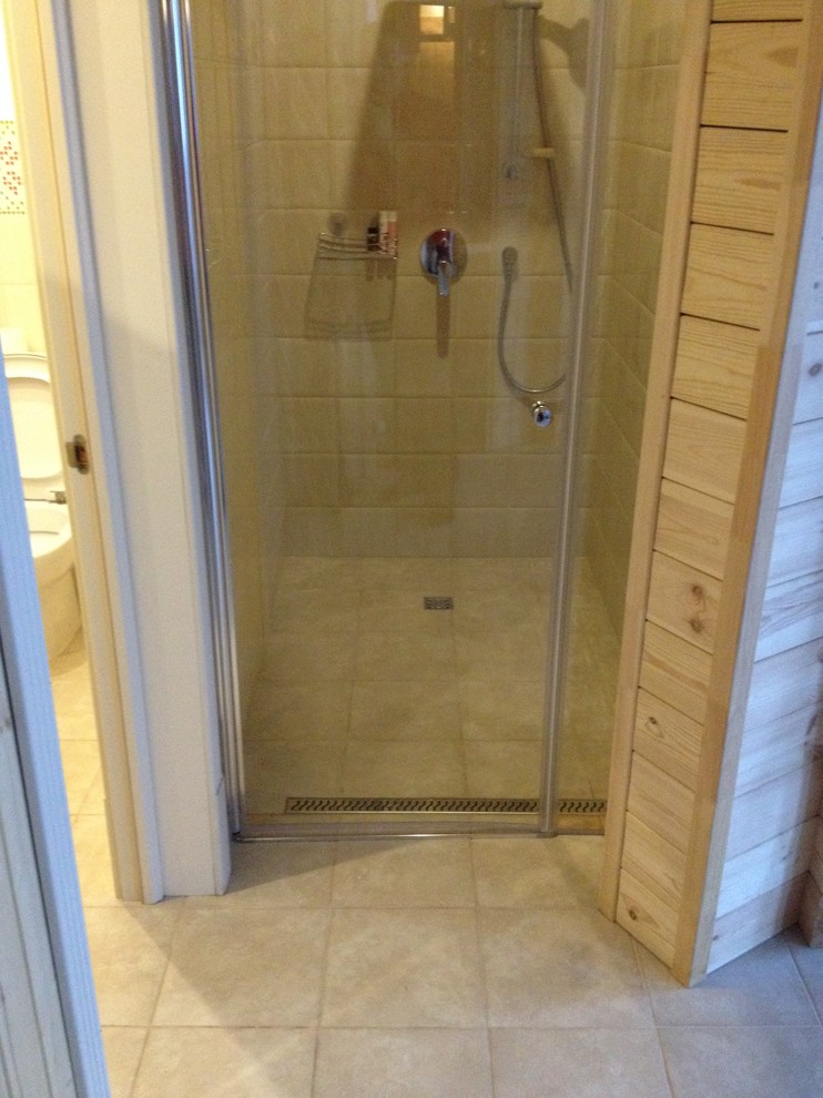 Кемень, керамика, душевые, смесители.