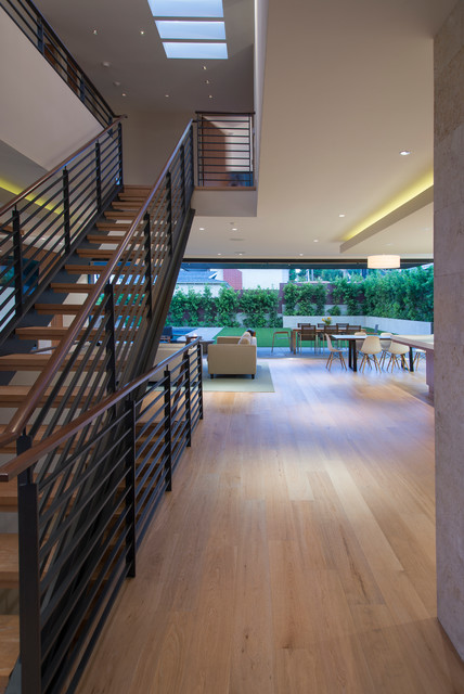 Curtis Ave Residence contemporain-escalier